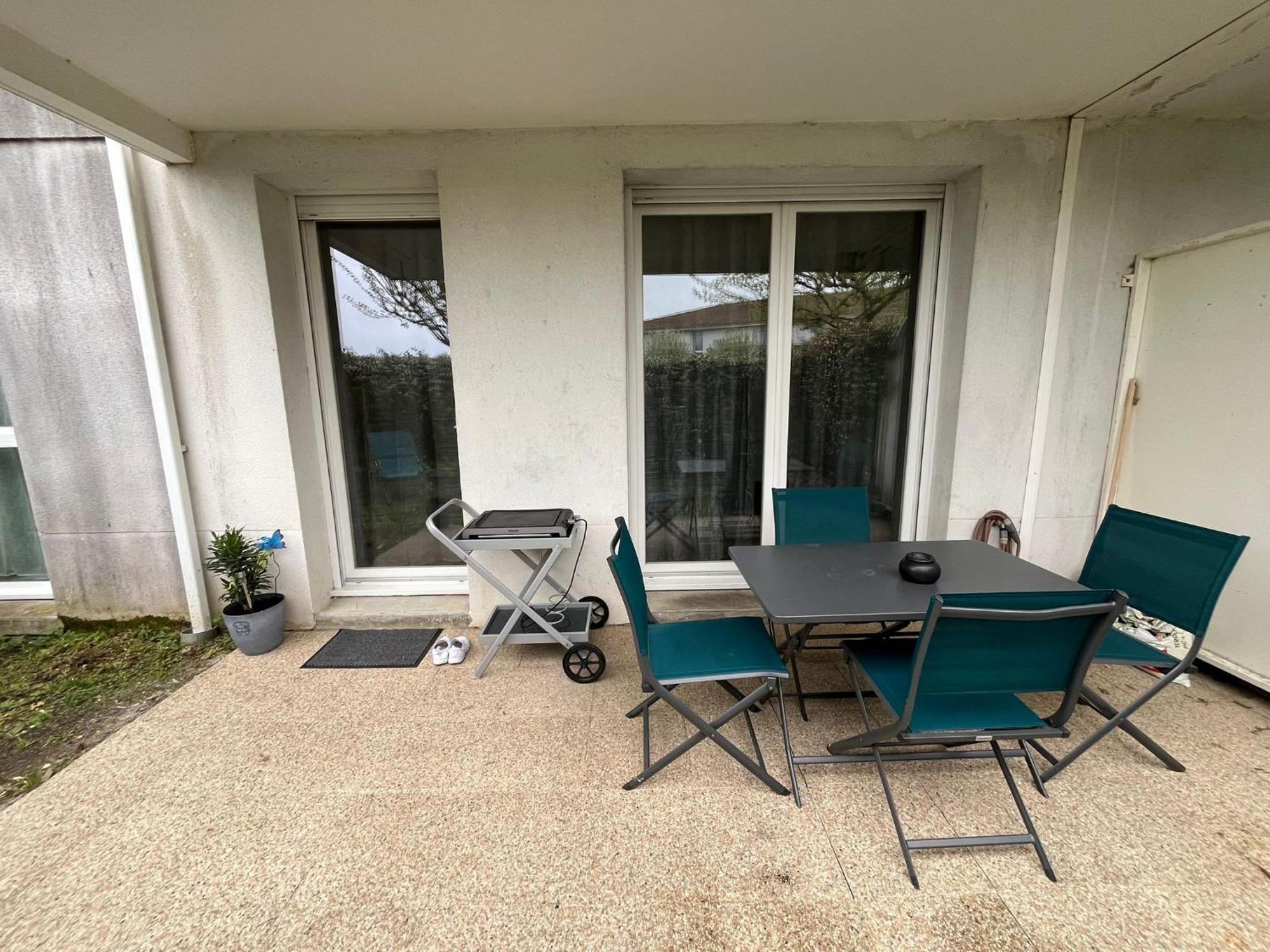 Appartement Avec Jardin A Rochefort Exterior photo
